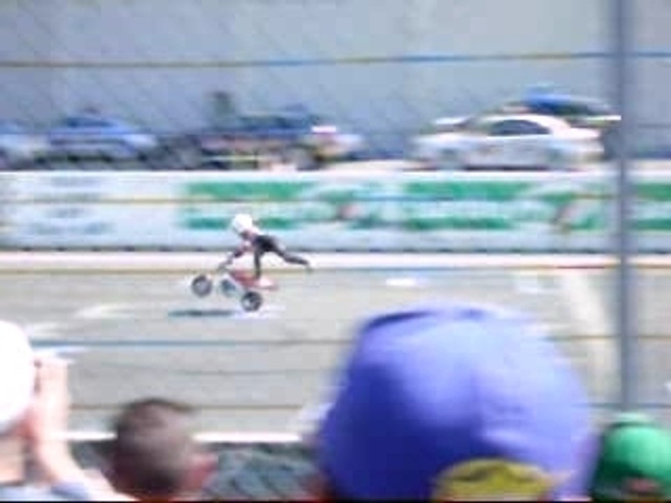 24h du Mans 2007 - Stunt Début 4