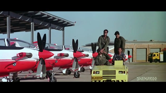 Kitna Pagal Dil Hai _ Andaaz Songs _ Akshay Kumar _ Lara Dutta _ Kumar Sanu _ Love Song