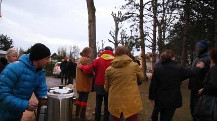 À Ouistreham et à Caen, face à la détresse des migrants, les habitants solidaires nous parlent