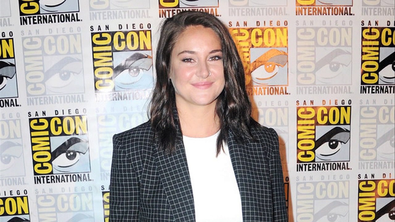 Shailene Woodley Goes Braless Flashes N!pple Poke At 64th Sebastian Film Festiva