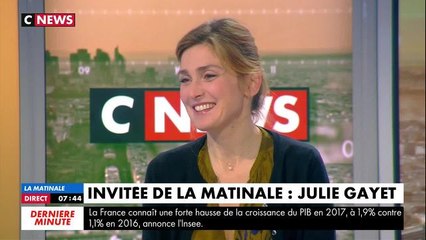 News : Julie Gayet sera-t-elle accompagnée pour les Oscars ?