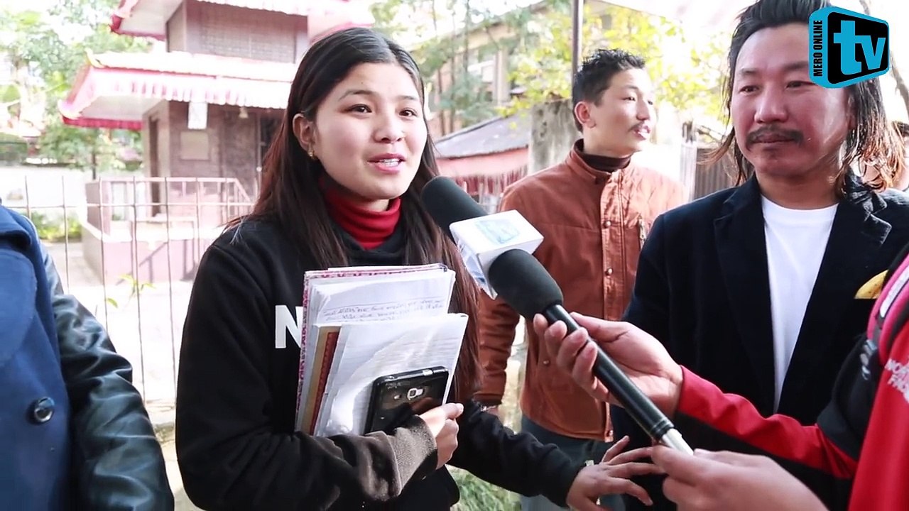 राई इज किङको हातबाट जलजलालाई करिव पाँच लाख सहयोग हस्तान्तरण,महेन्द्र र दीपाले गरे रकम संकलनको पहल