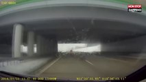 Gros accident sur l'autoroute causé par un chauffard (vidéo)