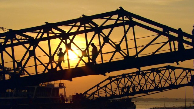 Myanmar: Growing relations with West at risk over Rohingya crisis