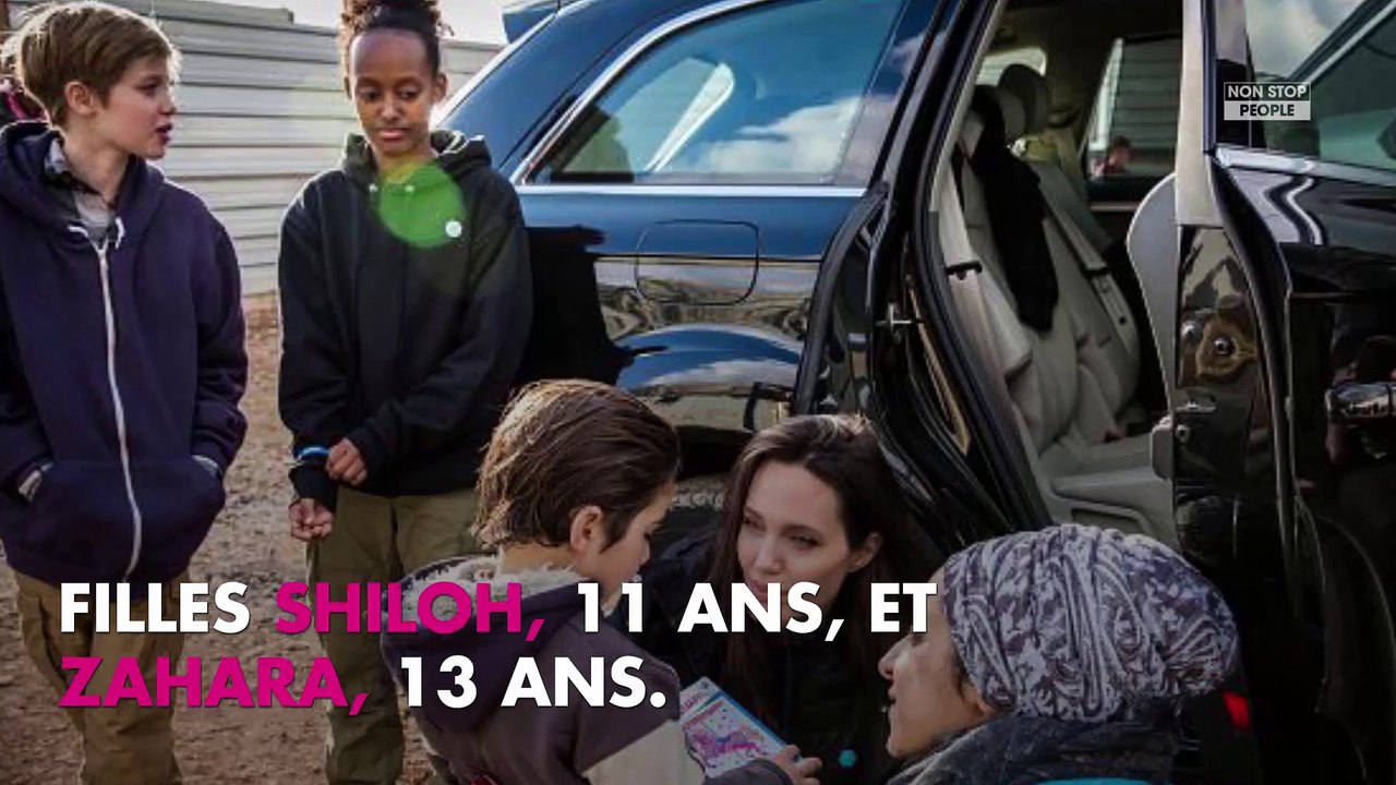 Angelina Jolie avec ses filles Shiloh et Zahara dans un camp de réfugiés syriens
