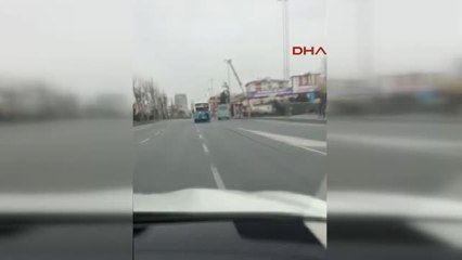 Otobüse Takılan Patenli Gençlere Ceza