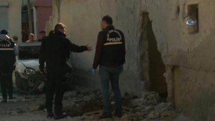 Reyhanlı'ya 2 Roket Düştü