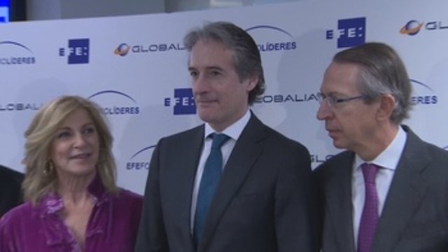 De la Serna avanza los planes de Fomento en la Agencia EFE