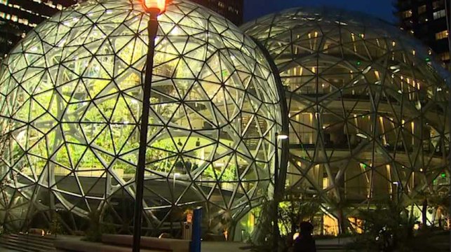 Les images incroyables des sphères d'Amazon censées rendre les employés plus efficaces