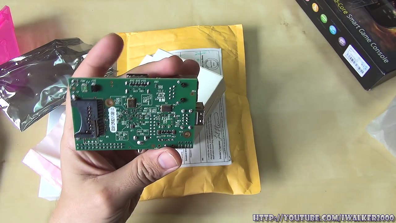 миниДесктопы: достаем из коробки и собираем миникомпьютер Raspberry Pi