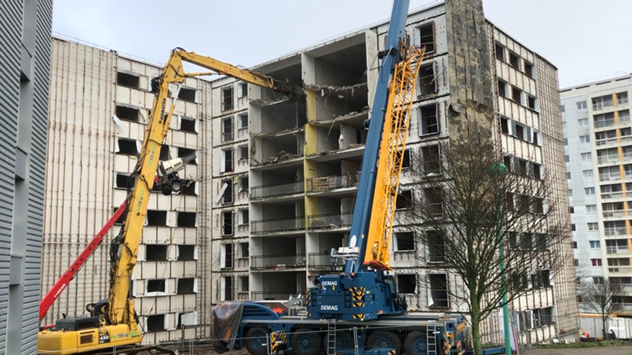 Démolition de l’ancien bâtiment des gendarmes à Cherbourg-en-Cotentin