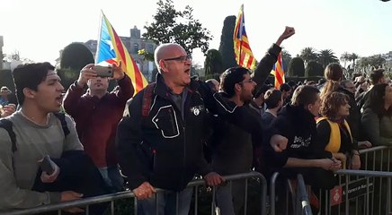 Concentració a les portes del parlament