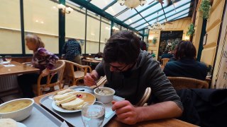 EAT CHEAP IN PRAGUE CITY CENTRE (Honest Guide)
