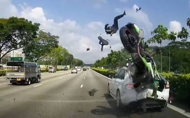 Motorcycle Crashes & Fails _ Bike Accidents on the Road _2018
