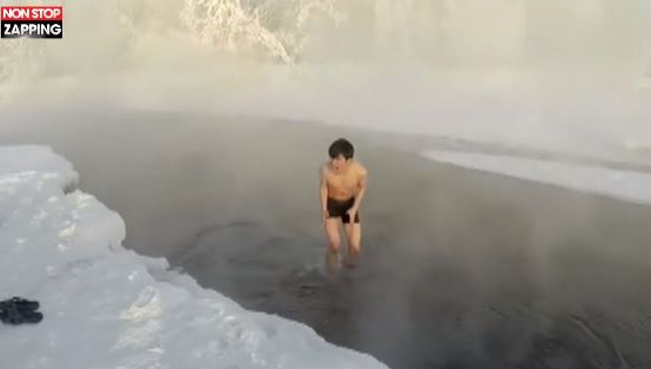 Sibérie : Un touriste se baigne dans la rivière la plus froide du monde (vidéo)