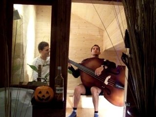 délire dans le sauna3 la parodie!