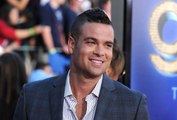 'Glee' Star Mark Salling Commits Suicide