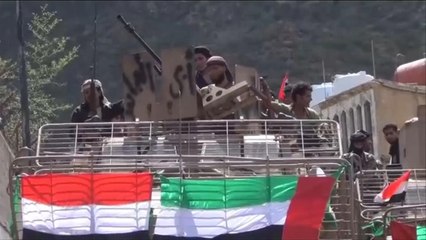 بدعم إماراتي.. غالبية عدن خارج سيطرة الشرعية