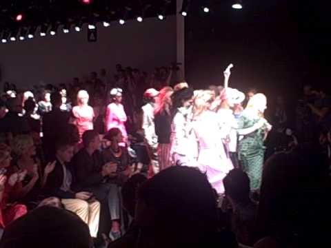 LFW S/S 2010: Vivienne Westwood Finale| Grazia UK