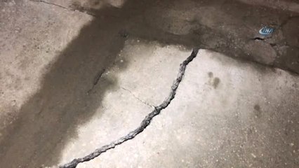 Bursa'da Heyelan Tehlikesi...mahalleli Evlerinden Tahliye Edildi