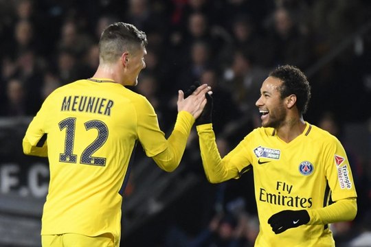 Rennes - PSG : Neymar se moque et chambre joueur Rennais Traoré !