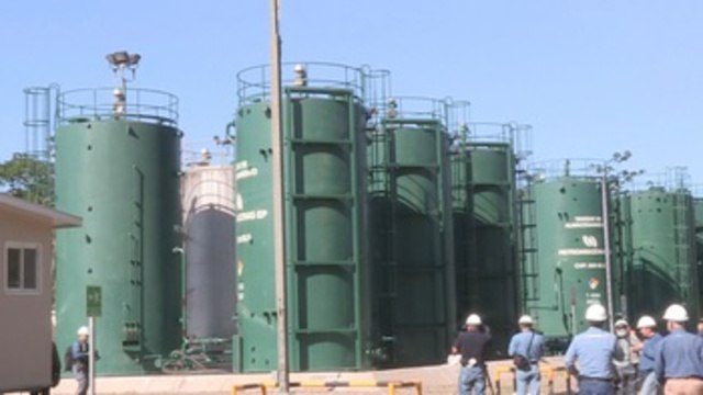 Presidente de Ecuador busca inversión para desarrollar refinería en Manabí