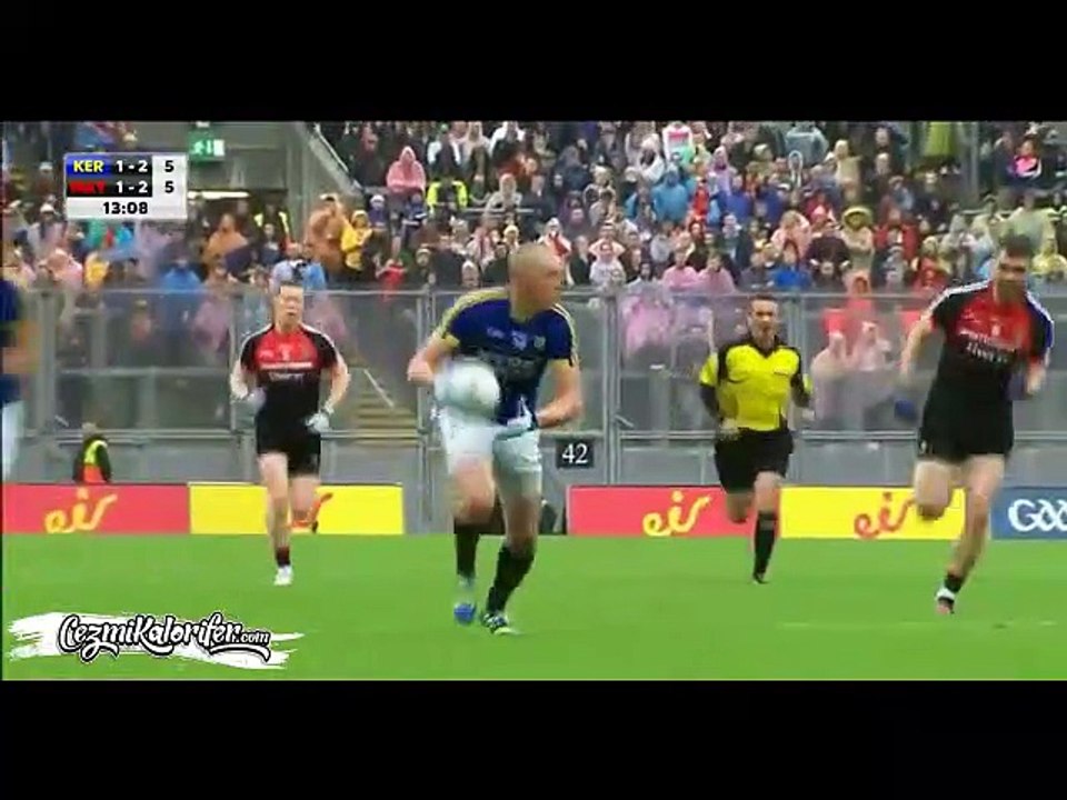 Futbol, Hentbol, Basketbol ve Ragbi Karışımı Oyun