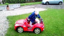 Zuzia i jej samochodzik,child car rides,child in the car,auto child,car for children,Toy Cars