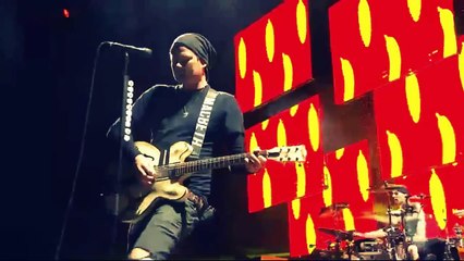 Blink 182 - First Date (Live Las Vegas - Pro Shot HD)