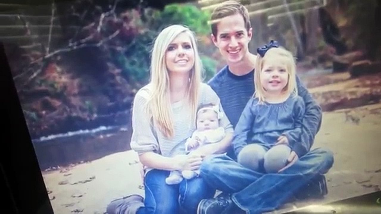 BREASTFEEDING IN PUBLIC WHEREVER YOU CAN! │11•21•14 DAILY VLOG