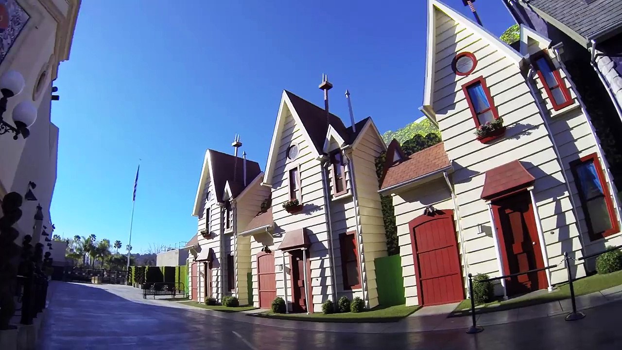 Despicable Me: Minion Mayhem - Full Ride Through POV - Universal Studios Hollywood