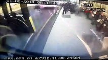 Üsküdar'daki feci kaza anı otobüs kamerasında