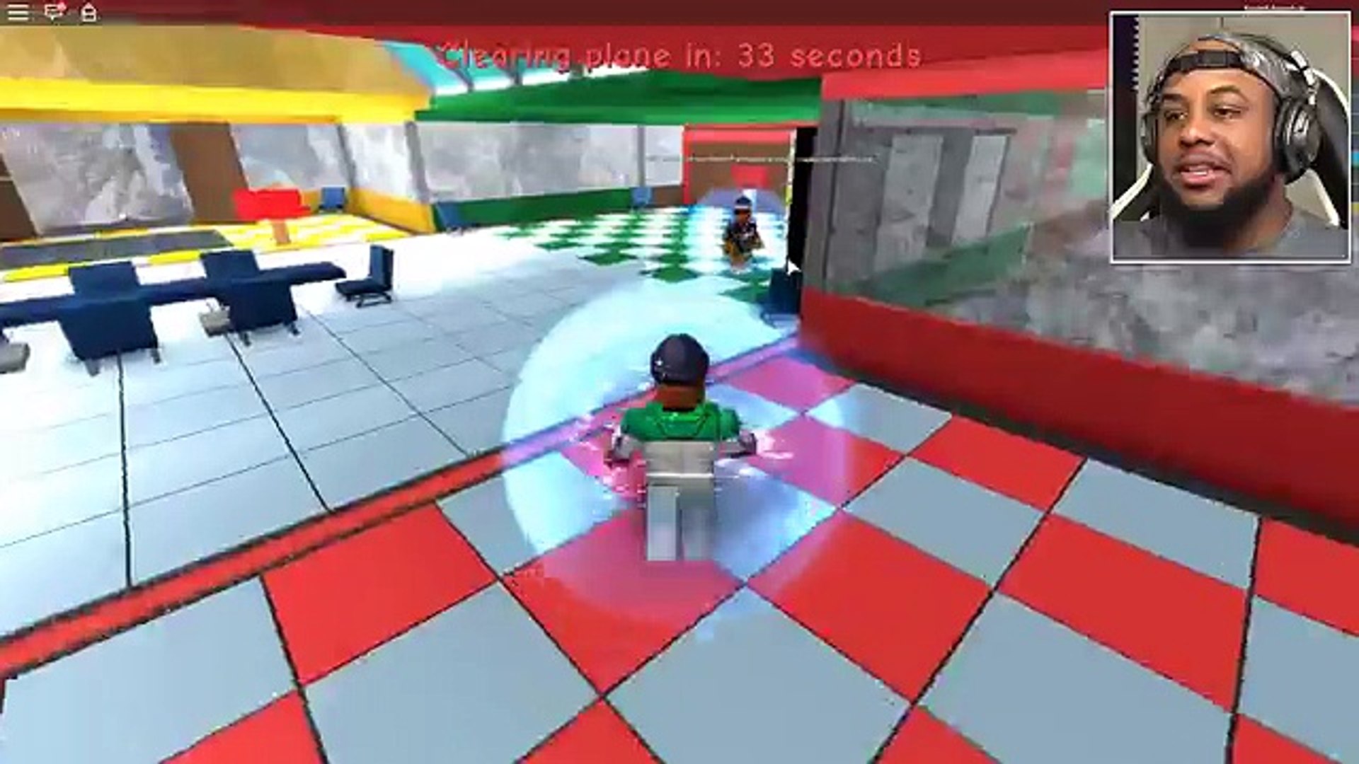 ⁣JUMP TO SURVIVE A PLANE CRASH IN ROBLOX