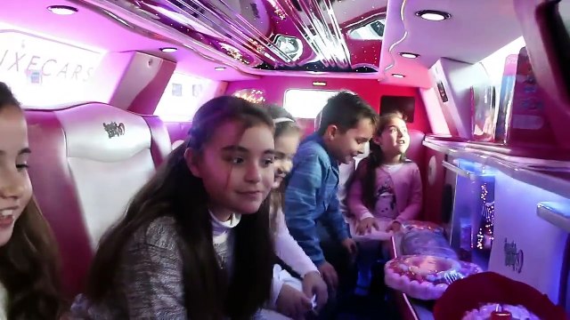 Sorprendemos a Arantxa y sus amigos - Video Especial por los 400.000 suscriptores