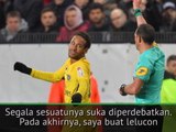 Neymar Heran Dijatuhi Kartu Kuning Karena Jabat Tangan