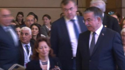 Bakan Yılmaz: "Yüksek Öğretimde Kızlar Erkeklerden Daha Fazla"