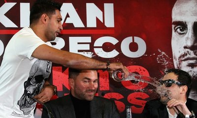 Amir Khan and Phil Lo Greco pulled apart after brawl at press conference | Aaj News