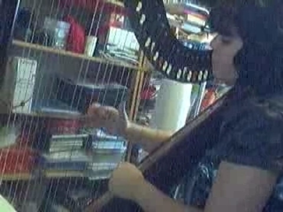 Vidéo harpe ne retiens pas tes larmes amel bent