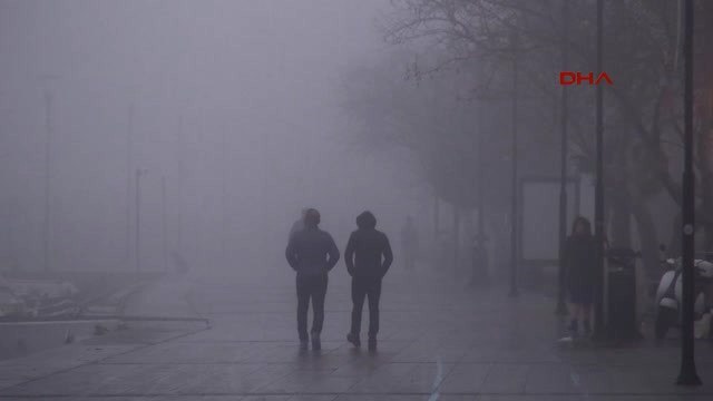 Çanakkale Boğazı Sis Nedeniyle Transit Gemi Geçişlerine Kapatıldı