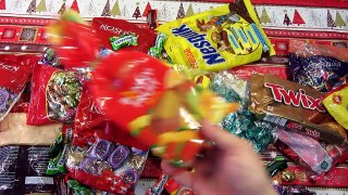 NEW! Candy CHALLENGE, a Lot Of Sweets! CandyMan Goes Nuts!