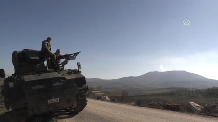 Vatandaşlar Harekata Katılan Askerlere Sevinç Gösterisinde Bulundu