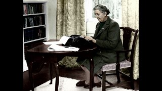 Agatha Christie: Outlines her working methods