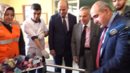 Başkan Kara yaralı askerleri ziyaret ederek ev yemekleri ikram etti