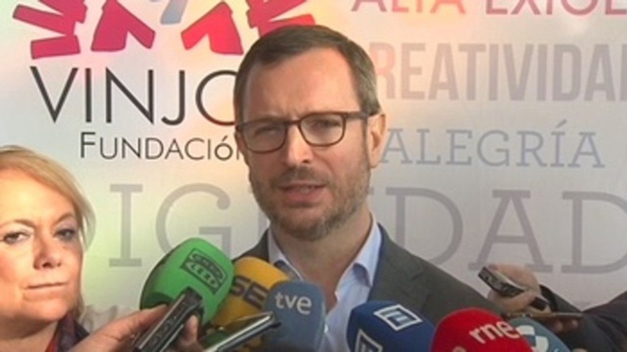 Maroto cree que los mensajes demuestran que el procés es una "burda mentira"