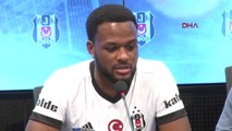 Beşiktaş'ın Yeni Transferleri Vagner Love ve Cyle Larin İmzayı Attı - Hd - 5