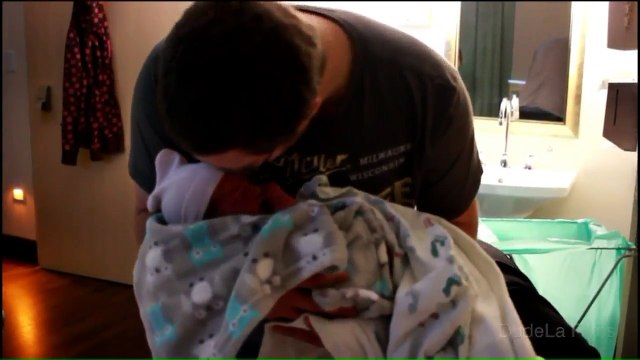 Dad Delivers Baby in Car When Wife Realizes They're Not Going to Make it To Hospital