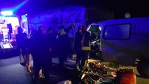 Kula'da Trafik Kazası - Araçta Sıkışan Sürücü Yaralı Olarak Kurtarıldı