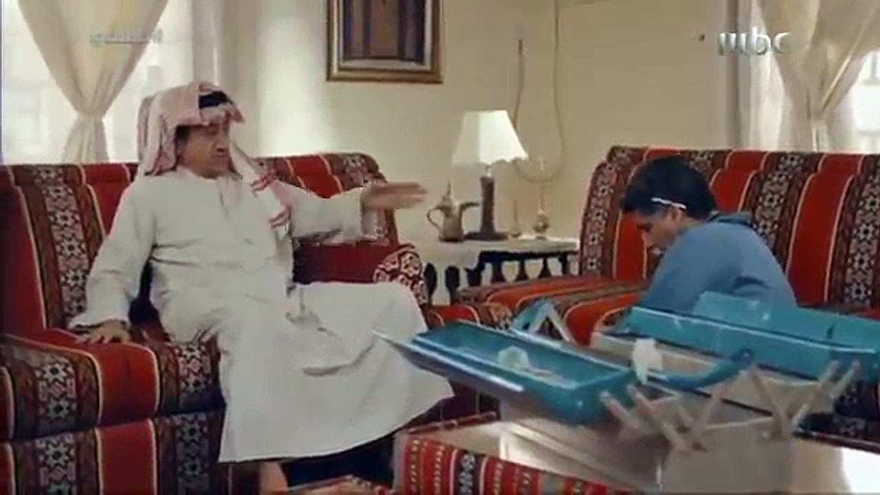عزمي يحمل الجنسية الاسرائيلية وحمد يستخرج له الاقامة! #سيلفي #سيلفي_وقطر