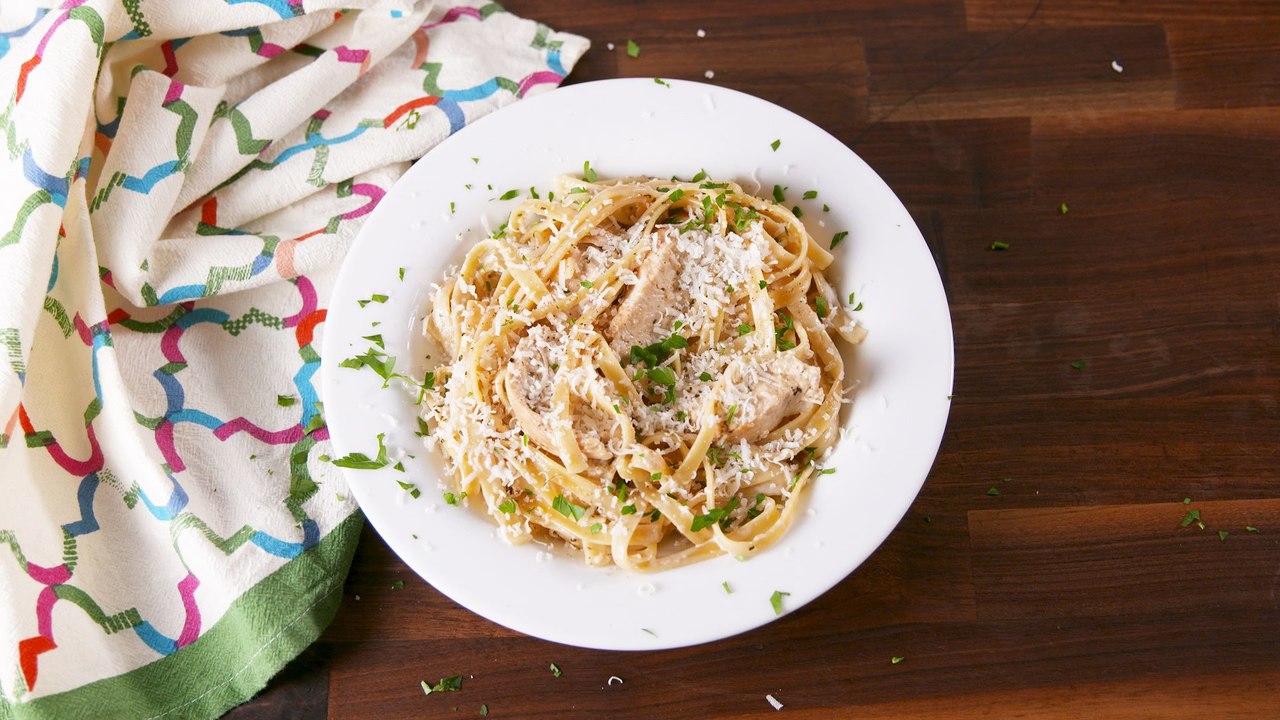 This Is The Fastest Way To Make Chicken Alfredo