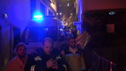 Fatih’te ahşap evde yangın